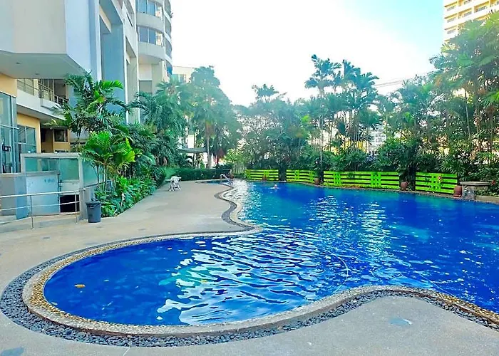 Spacious 2bd |free Wifi, 1min Bts, Mall, Jodd Fair ホテル バンコク都