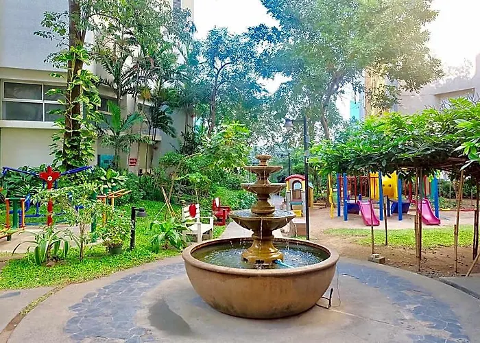 Spacious 2bd |free Wifi, 1min Bts, Mall, Jodd Fair ホテル 4*