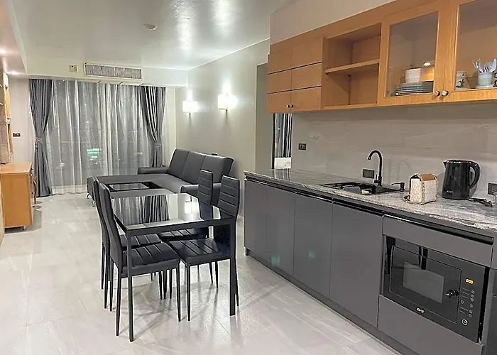 Spacious 2bd |free Wifi, 1min Bts, Mall, Jodd Fair 4*