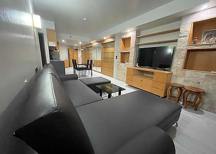 Spacious 2bd |free Wifi, 1min Bts, Mall, Jodd Fair 4* バンコク都