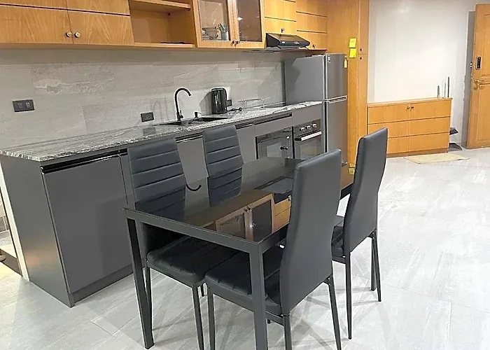 Spacious 2bd |free Wifi, 1min Bts, Mall, Jodd Fair バンコク都